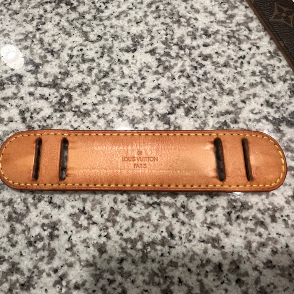 Louis Vuitton Vachetta Leather Shoulder Pad